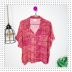 LulaRoe - Amy Boxy Button Front Top M